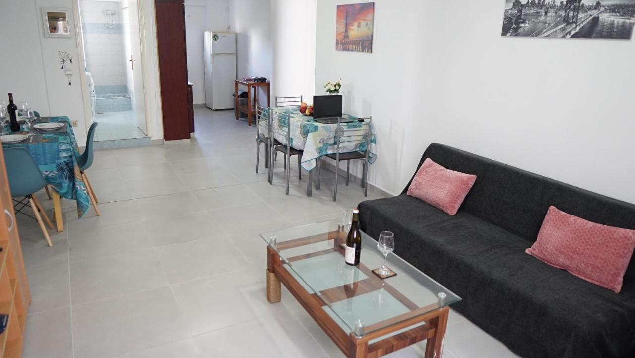 Moírai Nikolas Family Apartments מראה חיצוני תמונה