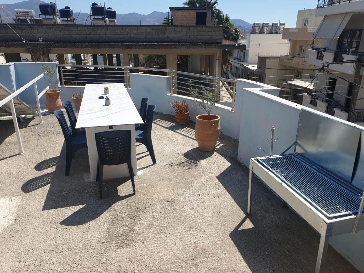 Moírai Nikolas Family Apartments מראה חיצוני תמונה